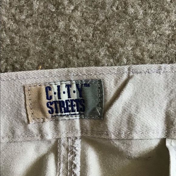 City Streets pants beige size 36/32 4 pockets belt loops machine washable - Picture 5 of 8